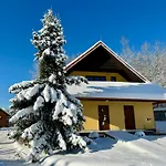 Domcek Pod Lesom Apartman