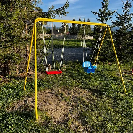 Domcek Pod Lesom Apartment *