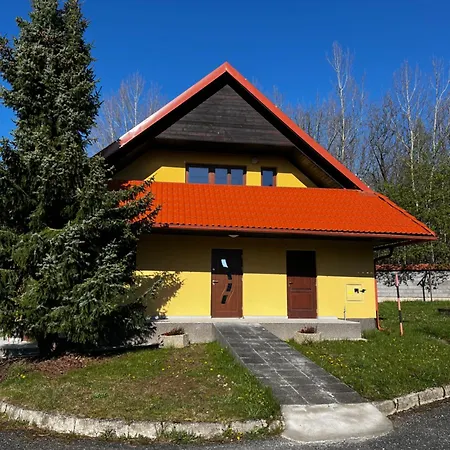 شقة Domcek Pod Lesom *